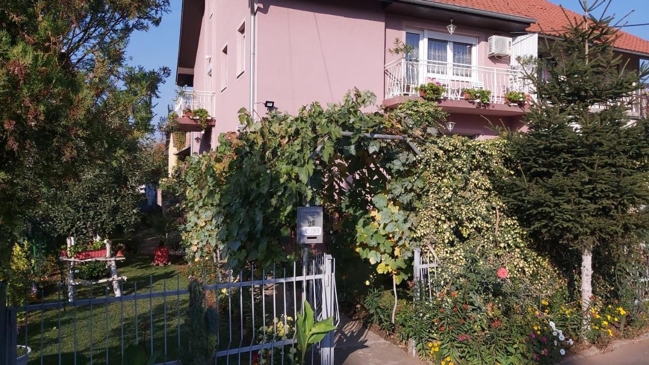 Appartement Exclusive à Paraćin Extérieur photo